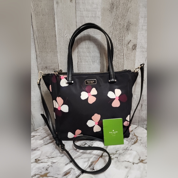 kate spade Handbags - 🌷 NWOT Kate Spade Black and Pink Floral Tote🌷
